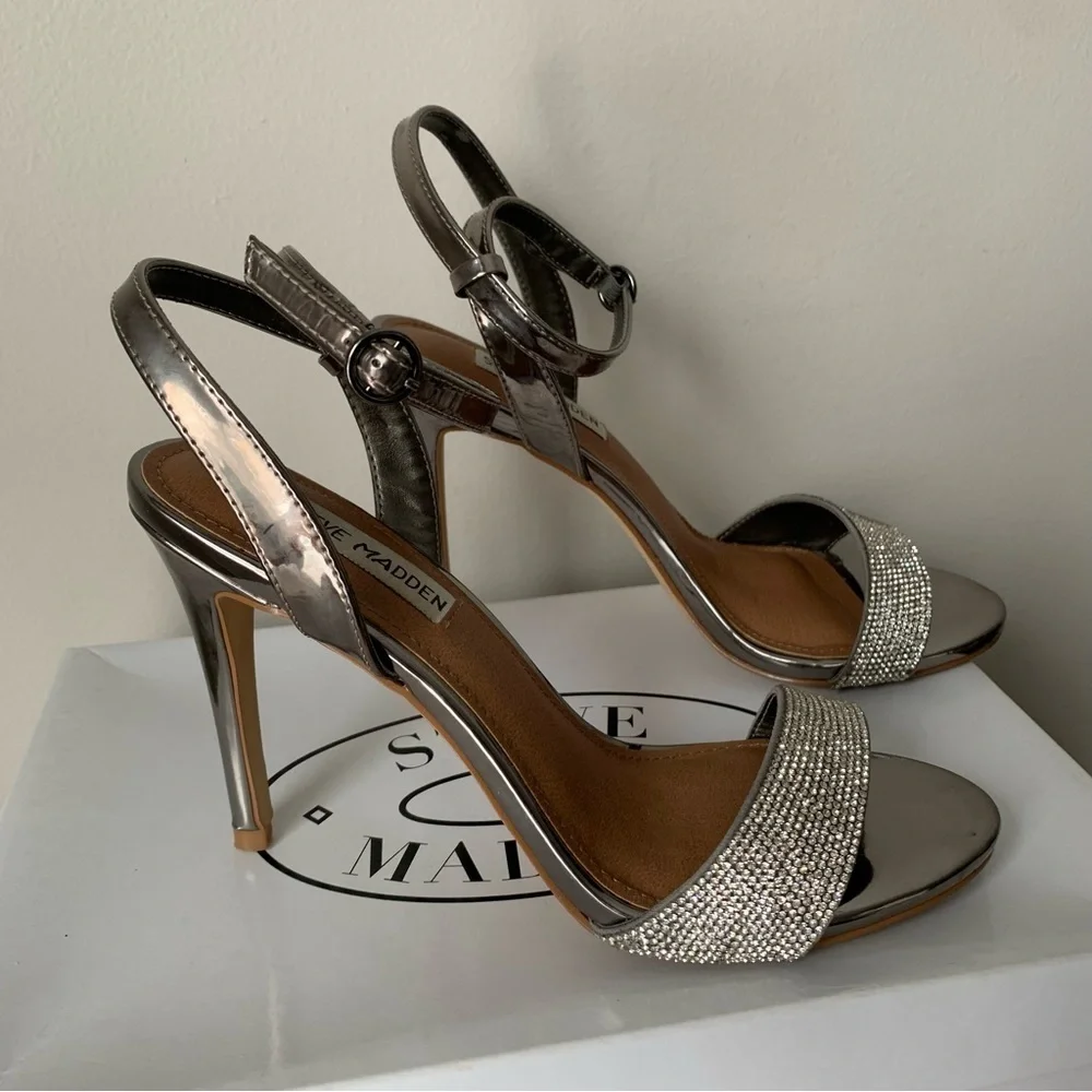 Steve Madden Rhinestone and Silver Ankle-strap sandal Heels Size 8